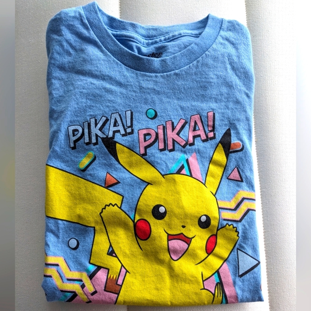 Newbury Comics - Pokemon T-shirt with Pikachu size S